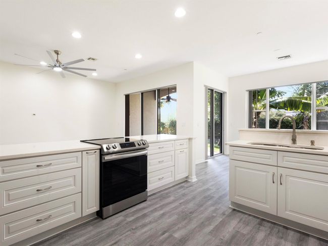 64 Lancaster Rd, Condo with 3 bedrooms, 3 bathrooms and null parking in Boynton Beach FL | Image 14