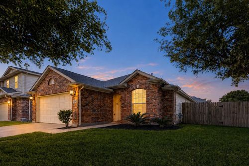 7039 Primrose Rd, Baytown, TX, 77521-2239 | Card Image