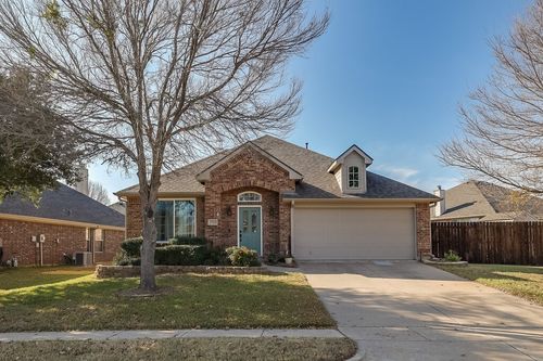 2713 Comanche Trl, Mansfield, TX, 76063-7574 | Card Image