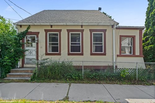 13 Sand St, Albany, NY, 12209-2210 | Card Image