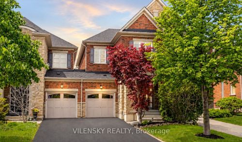 148 Southvale Dr, Vaughan, ON, L6A0Y7 | Card Image
