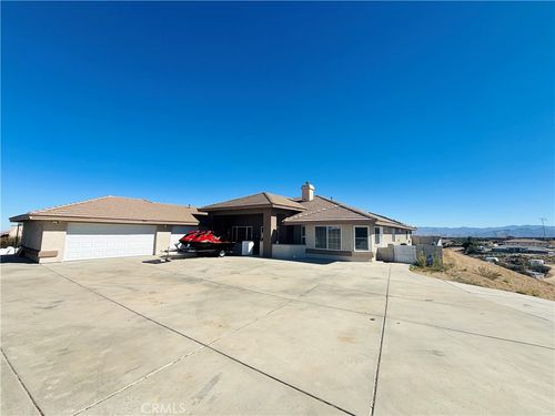 10180 Buffalo Rd, Hesperia, CA, 92344 | Card Image