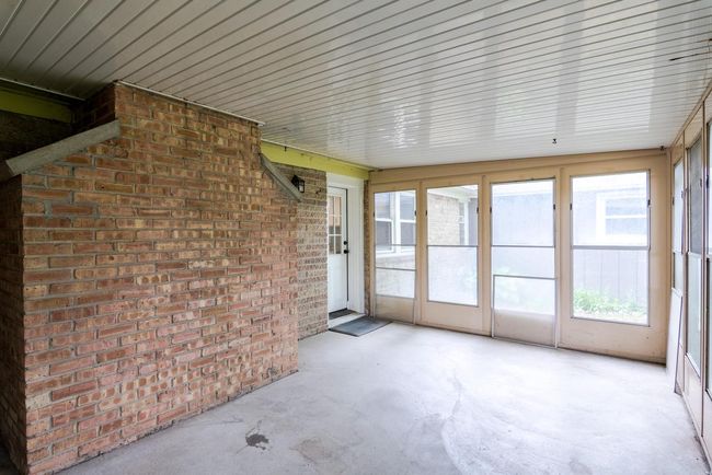 1300 State Road 83, House other with 2 bedrooms, 1 bathrooms and null parking in Hartland WI | Image 22