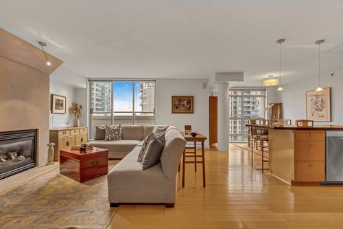 1404-819 Hamilton St, Vancouver, BC, V6B6M2 | Card Image