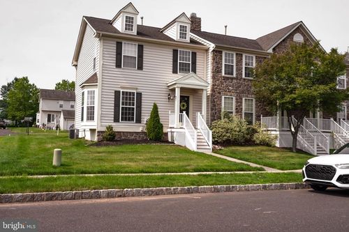 208 Kulp Dr, PERKASIE, PA, 18944-4180 | Card Image