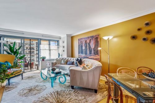 12f-1805 215th Street, New York, NY, 11360 | Card Image