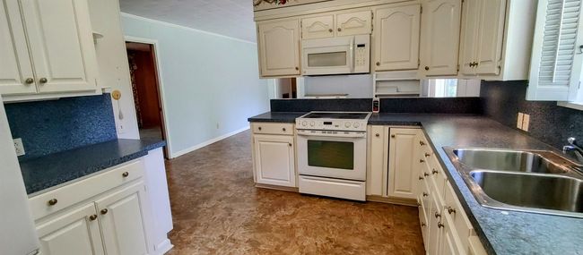 1019 Amanda St, House other with 3 bedrooms, 2 bathrooms and null parking in Camden AR | Image 10