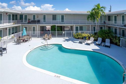 apt-5-1940 Biarritz Dr, Miami Beach, FL, 33141-4424 | Card Image