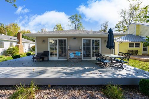 504 Cedar St, Brooklyn, MI, 49230-8437 | Card Image