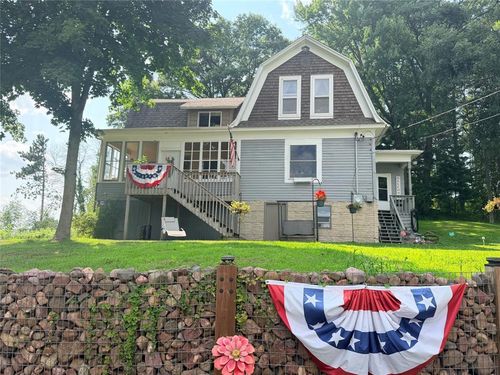 2022 Wheaton St, Chippewa Falls, WI, 54729-1167 | Card Image