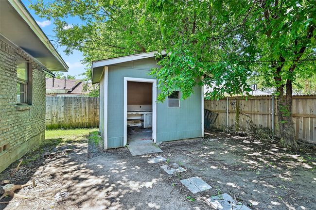 1306 Blanton Pl, House other with 3 bedrooms, 2 bathrooms and null parking in Sherman TX | Image 32