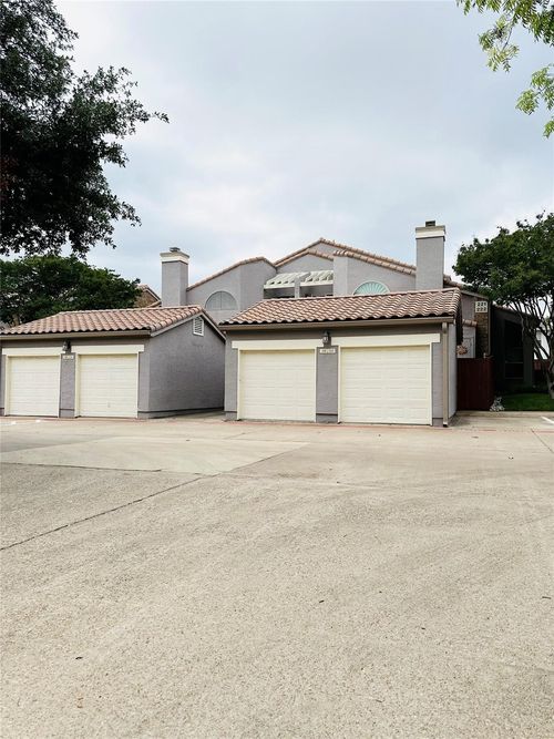 apt-222-4242 N Capistrano Dr, Dallas, TX, 75287-4040 | Card Image