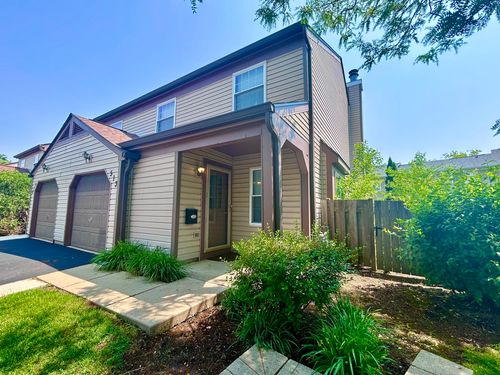 513 Nebraska Cir, Carol Stream, IL, 60188-9221 | Card Image