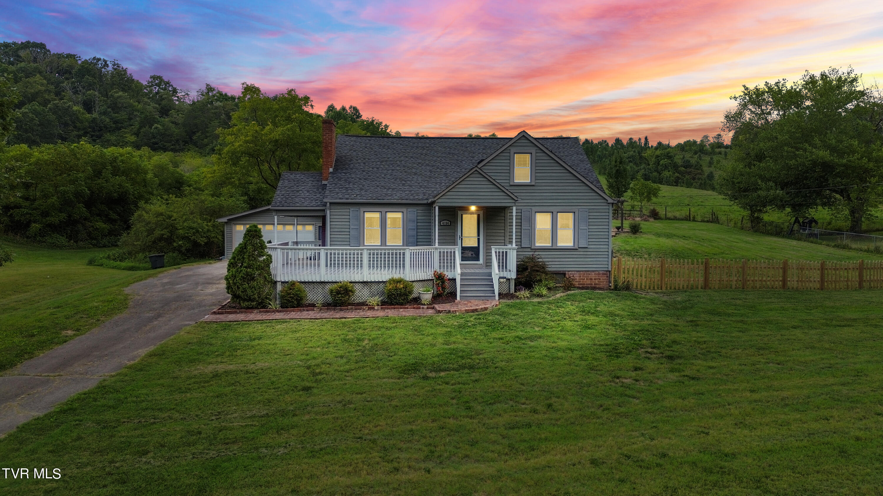 Ridge Rd, Kingsport, TN 37660