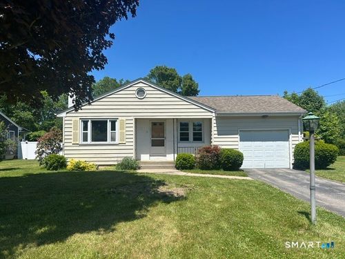 5 Maple Ct, Waterford, CT, 06385-4325 | Card Image