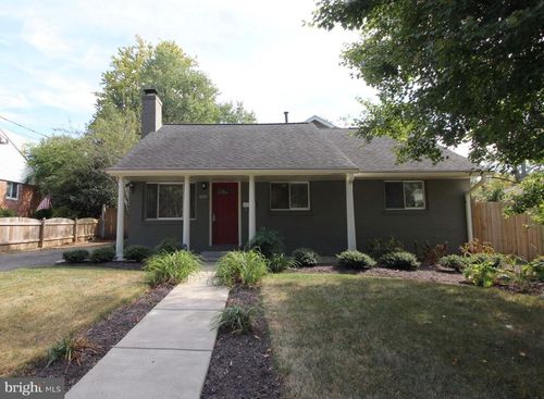 3287 Annandale Rd, FALLS CHURCH, VA, 22042-3847 | Card Image