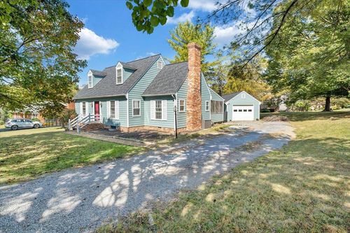 8 Woodduck Rd, Lexington, VA, 24450-2233 | Card Image