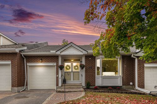 44 Innesbrook Crt, Stittsville, ON, K2S1C7 | Card Image