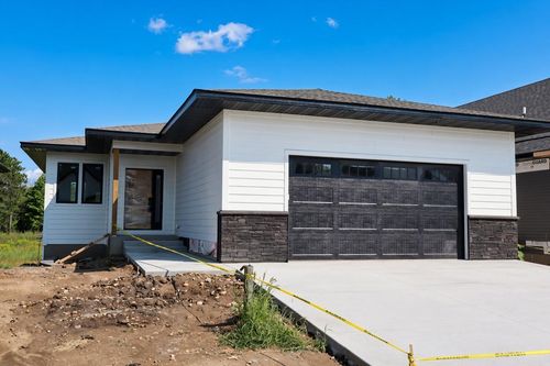2007 Mulberry Ln, Carver, MN, 55315-5528 | Card Image