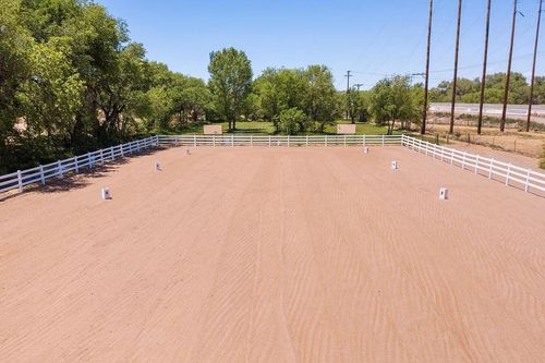 8531 Rio Grande Blvd Nw, Los Ranchos, NM, 87114-1226 | Card Image