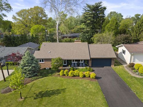 194 W New England Ave, Worthington, OH, 43085-3589 | Card Image
