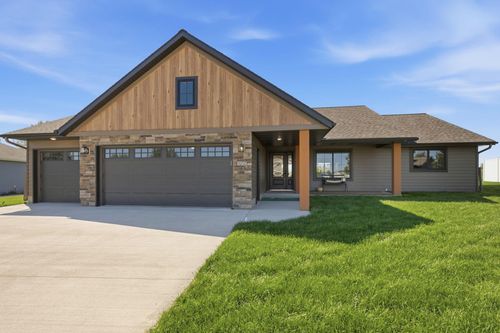 3257 Old Stone Way Ne, Sauk Rapids, MN, 56379 | Card Image