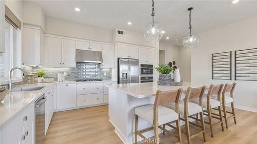 401 Mulligan, Irvine, CA, 92618-5904 | Card Image