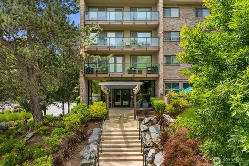 109-511 100th Ave Ne, Bellevue, WA, 98004-4937 | Card Image