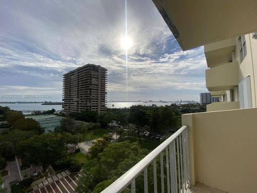 8f-11111 Biscayne Blvd, Miami, FL, 33181-3404 | Card Image