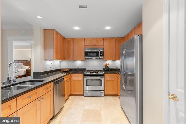 UNIT-607 - 5 Park Pl, Condo with 2 bedrooms, 2 bathrooms and null parking in ANNAPOLIS MD | Image 9