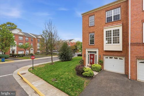 12974 Wood Crescent Cir, HERNDON, VA, 20171-2802 | Card Image