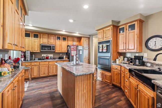 1036 E Airport Rd, House other with 3 bedrooms, 3 bathrooms and 1604 parking in Panguitch UT | Image 9