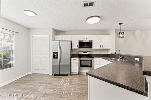 b-1605 Vineland Cir, FLEMING ISLAND, FL, 32003-4221 | Card Image