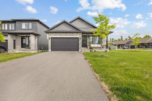 20 Seabert Dr, Arnprior, ON, K7S0H9 | Card Image