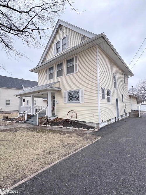 1601 N Court Street, Ottumwa, IA, 52501 | Card Image