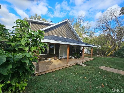 110 E. Pine Street, Van Buren, MO, 63965 | Card Image
