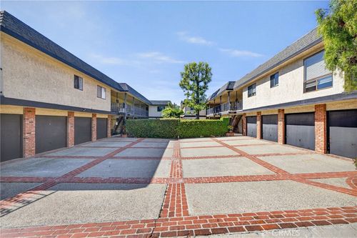 2115 Ohio Ave, Signal Hill, CA, 90755-1014 | Card Image