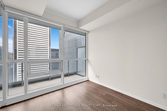 5210 - 70 Temperance St, Condo with 1 bedrooms, 1 bathrooms and null parking in Toronto ON | Image 23