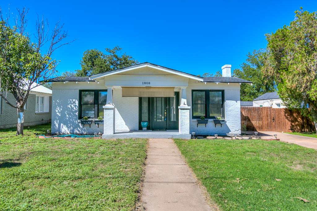 Avenue I , San Angelo, TX 76901