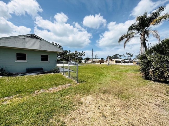 612 Shore Rd, House other with 2 bedrooms, 2 bathrooms and null parking in NOKOMIS FL | Image 49