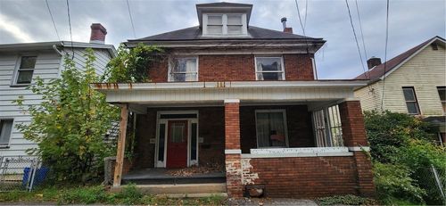 542 Franklin St, Freeport, PA, 16229-1218 | Card Image