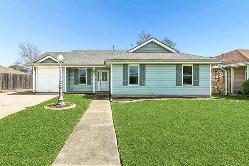1601 Mississippi Ave, Kenner, LA, 70062-8028 | Card Image