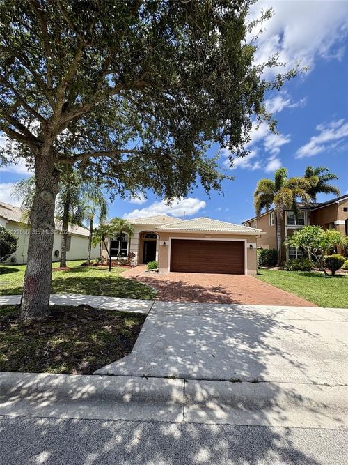 13231 Nw 12th St, Pembroke Pines, FL, 33028 | Card Image
