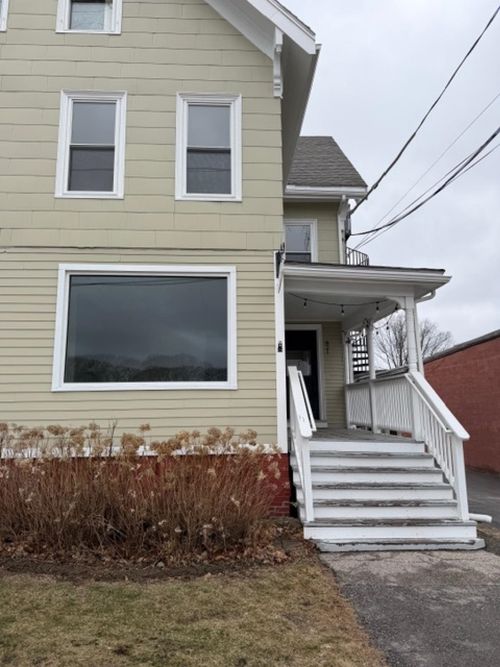 821 Islington St, Portsmouth, NH, 03801-2112 | Card Image