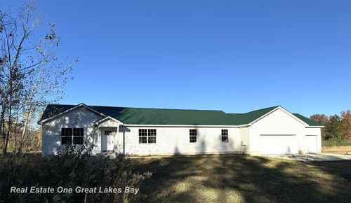 7585 S Steel Rd, Saint Charles, MI, 48655-8757 | Card Image