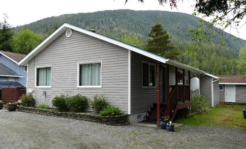 1182 Black Bear Rd, Ketchikan, AK, 99901-6257 | Card Image