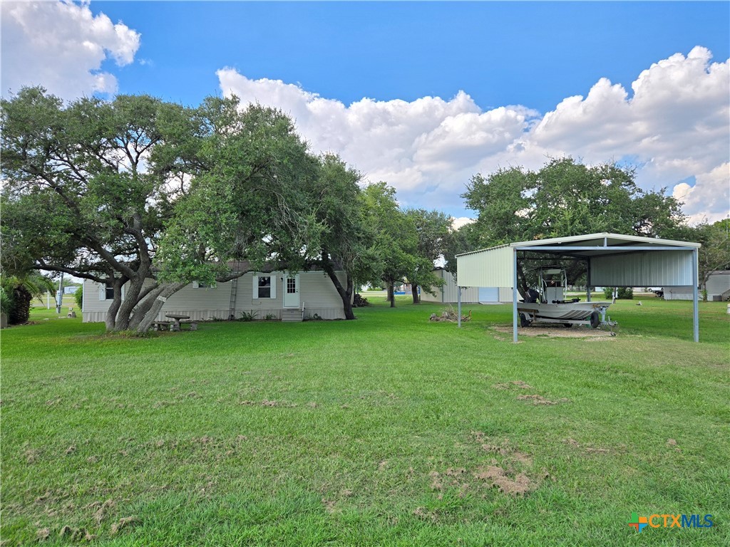 Bayview Dr, Palacios, TX 77465