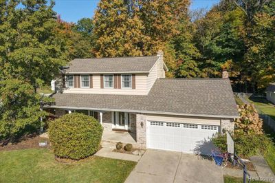 2316 Old Hickory Boulevard, Home with 4 bedrooms, 2 bathrooms and null parking in Davison Twp MI | Image 1