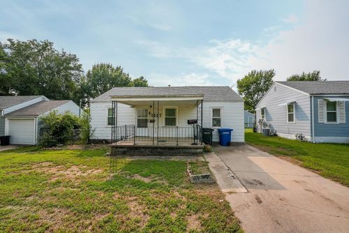1507 Moyle St, Augusta, KS, 67010-2123 | Card Image