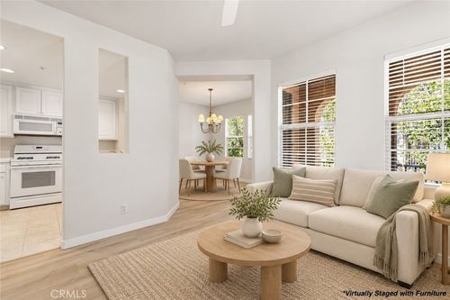 28157 Ashbrook Ln, Valencia, CA, 91354-1116 | Card Image